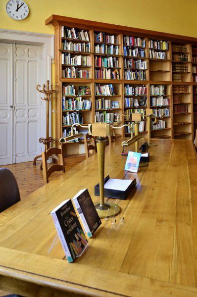 Le Puy-en-Velay - Bibliothèque. Les livres retirés des collections trouvent  facilement preneur
